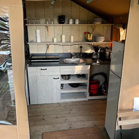 'glamping' Angelzelt Am Mit Steg Und Boot *