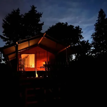 'glamping' Angelzelt Am Mit Steg Und Boot Lyxtält