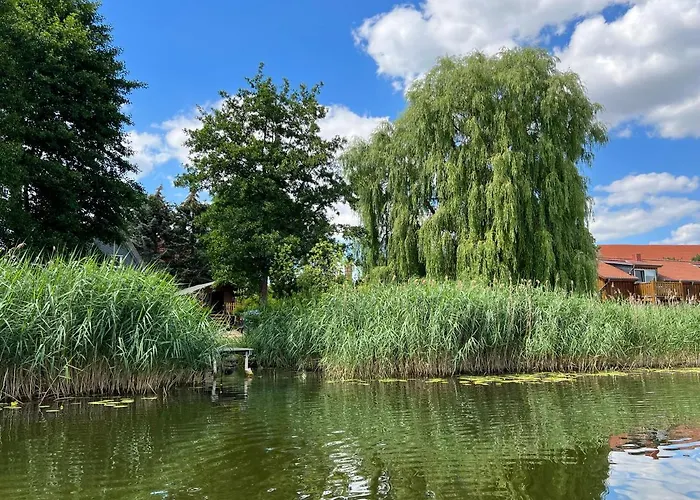 'glamping' Angelzelt Am Mit Steg Und Boot خيمة فخمة